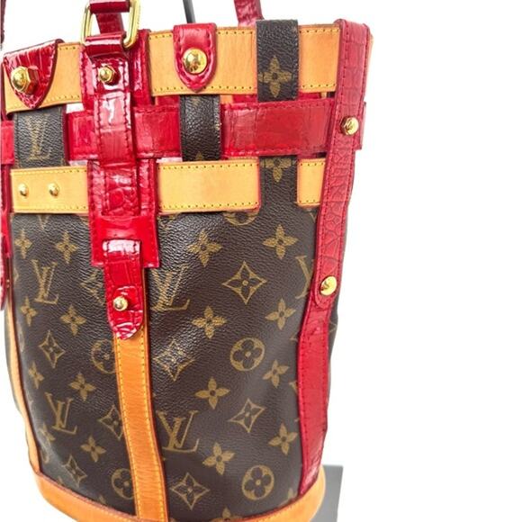LV Crocodile Red Neo Bucket. Monogram Buclet shoulder bag/great woven detail - Picture 9 of 11